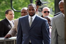 R Kelly Denies BuzzFeed ‘Cult’ Report