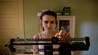 ‘To the Bone’ Review: Lily Collins Suffers Anorexia in Shallow Drama