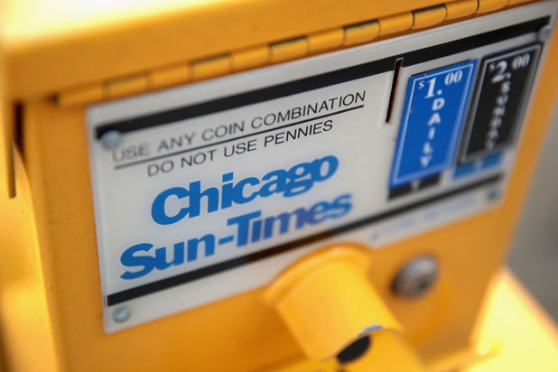 Union group poised to buy Chicago Sun Union group poised to buy Chicago Sun