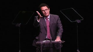 Tony Kushner to Depict ‘Borderline Psychotic’ Donald Trump in New Play