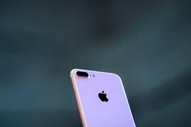 You Might Have to Wait for the iPhone 8 a Little Longer