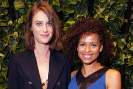 ‘Black Mirror’: ‘San Junipero’ Stars Mackenzie Davis, Gugu Mbatha-Raw Reunite at Netflix HQ (Photo)