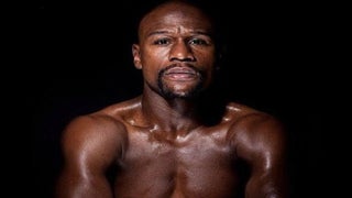 Floyd Mayweather Jr Beats Conor McGregor in Surprisingly Close Fight