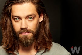 ‘Walking Dead’ Star Tom Payne Teases Possible Love Interest (Video)