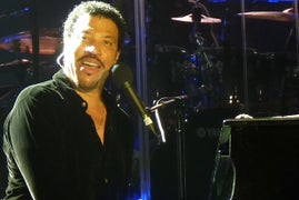 Lionel Richie Says He May Skip Kennedy Center Honors Gala at Trump’s White House