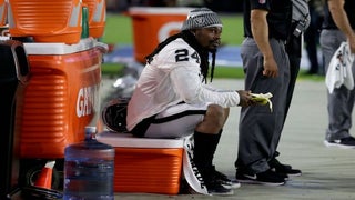 Marshawn Lynch Earns Twitter Praise – and Persecution – for Sitting Out National Anthem