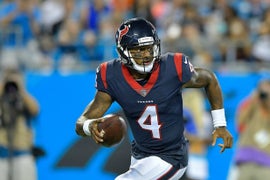 NFL Players Blown Away by Rookie QB’s Epic Touchdown (Video)