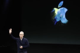 Big Tech Won’t Slow Down: Apple Pushes To Become First $1 Trillion Company