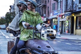 Halloween’s Best Costume? Levitating ‘Star Wars’ Speeder Bike Wows Onlookers (Video)