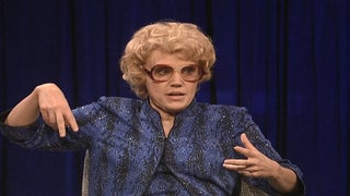 ‘SNL’: Kate McKinnon’s DeBette Goldry Tells a Story About Harvey Weinstein Harassing Her (Video)