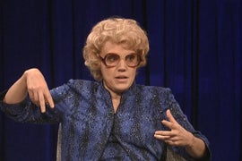 ‘SNL’: Kate McKinnon’s DeBette Goldry Tells a Story About Harvey Weinstein Harassing Her (Video)