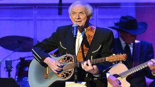 Mel Tillis, Country Music Hall of  Famer, Dies at 85