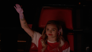 Miley Cyrus Can’t Keep Her Hand Down During Team Jennifer Knockout on ‘The Voice’ (Exclusive Video)