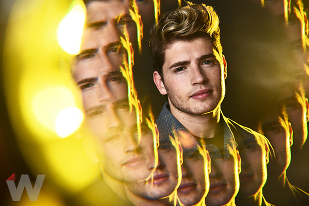 Gregg Sulkin, Runaways Gregg Sulkin, Runaways
