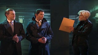 ‘SNL’ Cold Open Reveals the Fateful Meeting Between Julian Assange and Donald Trump Jr (Video)