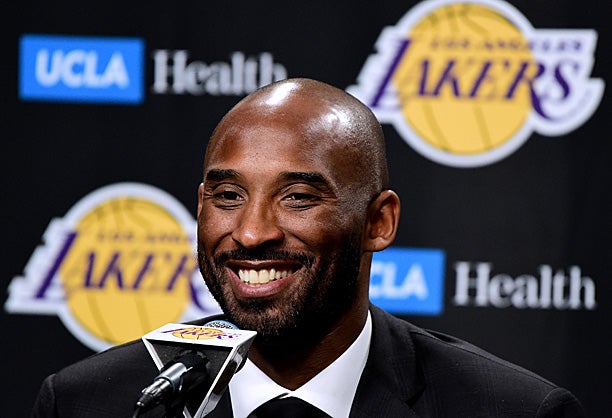 Lakers to retire Kobe Bryant's 2 jersey numbers in December