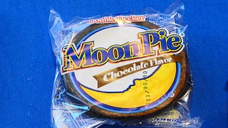 12 Times People Got Roasted on Twitter by Sassy Corporations, From MoonPie to Taco Bell (Photos)
