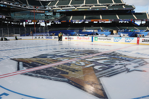 In Winter Classic, Rangers Nip Flyers, Al Fresco : NPR