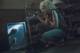 ‘Ozark:’ Ruth Langmore Teaches You How to be the Perfect Criminal (Exclusive Video)
