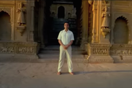 ‘Padman’ Trailer: Man Turns India Upside Down With Sanitary Napkins (Video)