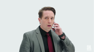 ‘SNL’: Cut-for-Time Sketch Adds New Level of Desperation to the Hunt for a NYE Kiss (Video)