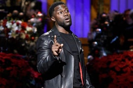 Kevin Hart Says Moms Aren’t Fun in His ‘SNL’ Monologue and Twitter Isn’t Hearing It (Video)