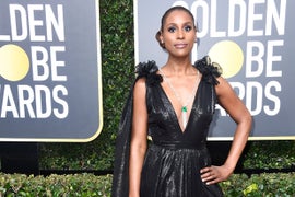 Golden Globes: Clueless E! Host Asks Issa Rae What She’d Call Her Memoir – But She Already Wrote One