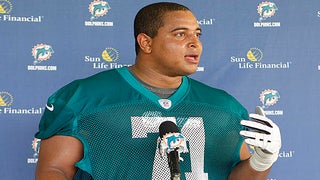 Ex-NFL Player Jonathan Martin Charged With Multiple Crimes After Posting Shotgun Photo