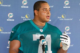 Ex-NFL Player Jonathan Martin Charged With Multiple Crimes After Posting Shotgun Photo