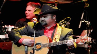 Daryle Singletary, Country Singer, Dies at 46