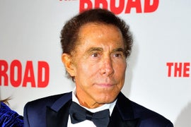 Steve Wynn Sues Lawyer Over Leering Accusation, Says He’s ‘Legally Blind’