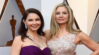 Blacklisted No More: Ashley Judd and Mira Sorvino Walk the Oscars Red Carpet Together (Photos)