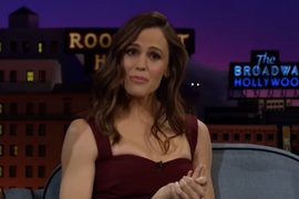 Jennifer Garner Tries to Outdo ‘American Pie’ With Her Own ‘One Time at Band Camp’ Story (Video)