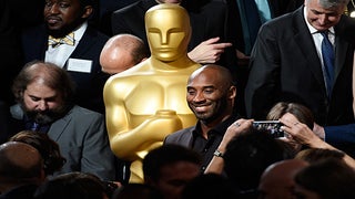 Kobe Bryant Becomes First Sports Champion to Get an Oscar With ‘Dear Basketball’ Win
