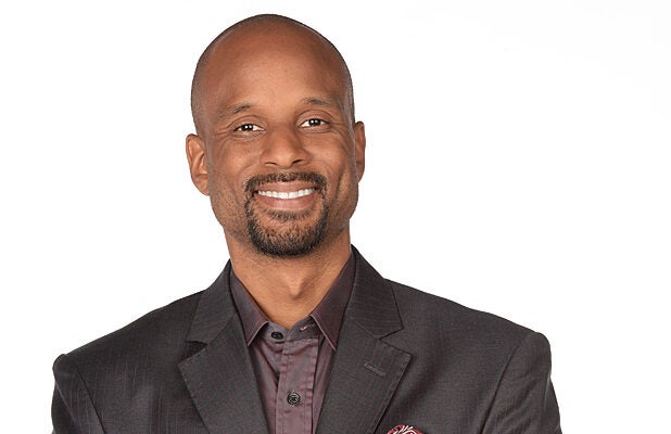 Espn S Bomani Jones Talks Podcasts Social Issues Invading Sports