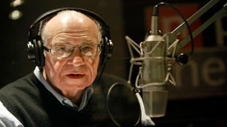 Carl Kasell, Famed NPR News Announcer and Personality, Dies at 84