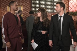 ‘New Girl’: Damon Wayans Jr Makes His Series Return – and Owes Someone $71,000 (Exclusive Video)
