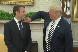 Trump Cleans Dandruff Off Macron Shoulder in Show of Friendship (Video)