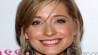 ‘Smallville’ Star Allison Mack Accused of Recruiting for NXIVM, Group Accused of Sex Trafficking and Branding Women