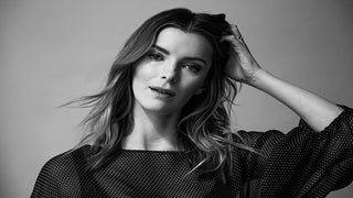 Betty Gilpin on How ‘GLOW’ Breaks Mold With Female Stories Beyond Just ‘Brunch and Betrayal’ (Video)