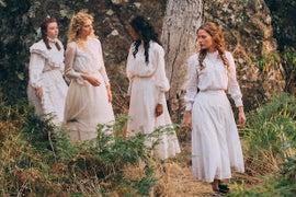 ‘Picnic at Hanging Rock’ Showrunner Tells Us Her ‘Cockamamy’ Theory About Missing Girls’ Fate