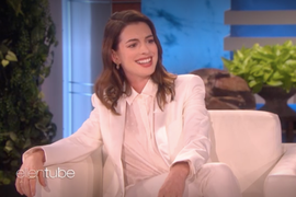 Anne Hathaway ‘Freaked Out’ Over Rihanna Compliment: ‘You Got a Ass Like Me’ (Video)