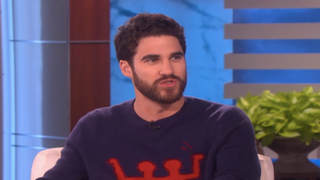 Ryan Murphy Ordered Darren Criss to Gain Weight for ‘Assassination of Gianni Versace’ (Video)