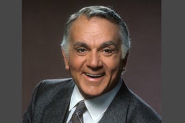Robert Mandan, Star of ’70s Sitcom ‘Soap,’ Dies at 86