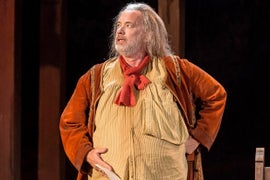 Watch Tom Hanks Ad-Lib in Character as Falstaff During Medical Emergency That Stopped LA Play (Video)