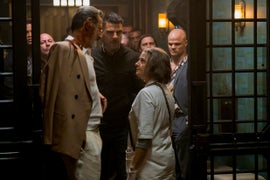 ‘Hotel Artemis’ Film Review: Jodie Foster Heals Criminals, but This Dystopian Thriller Still Ails