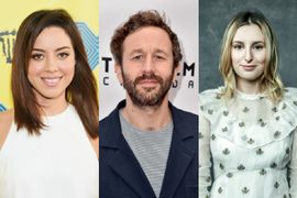 Aubrey Plaza, Chris O’Dowd and Other Stars Join Anti-Trump Protests in UK