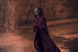 ‘Handmaid’s Tale’ Fans Aren’t Here for Offred’s Season 2 Finale Choice: ‘Once Again June Worked My Last Damn Nerve’
