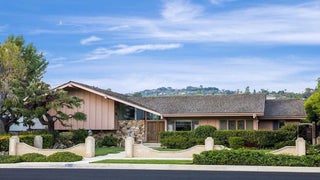 HGTV Bought ‘Brady Bunch’ Home, Plans to Restore ‘to Its 1970s Glory’