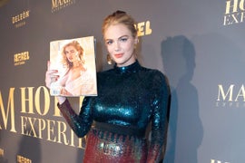 Pregnant Supermodel Kate Upton Leads the Beautiful People at Maxim Hot 100 Experience (Photos)